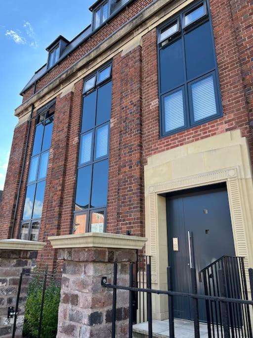 No5 At 53 - 2 Bed Apartment In Leek, Staffs Peak District Dış mekan fotoğraf