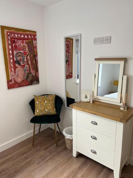 No5 At 53 - 2 Bed Apartment In Leek, Staffs Peak District Dış mekan fotoğraf
