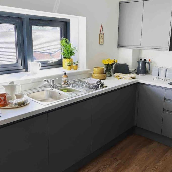 No5 At 53 - 2 Bed Apartment In Leek, Staffs Peak District Dış mekan fotoğraf